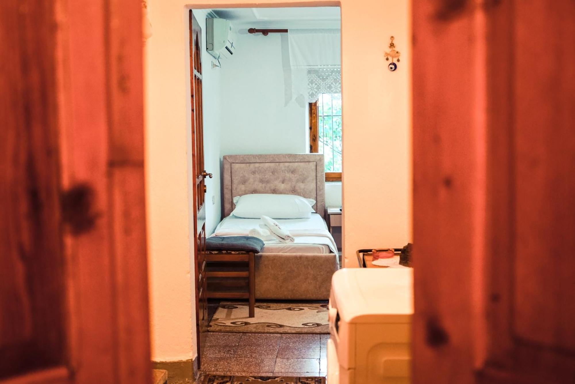 Guesthouse Arber Gjirokastër Dış mekan fotoğraf