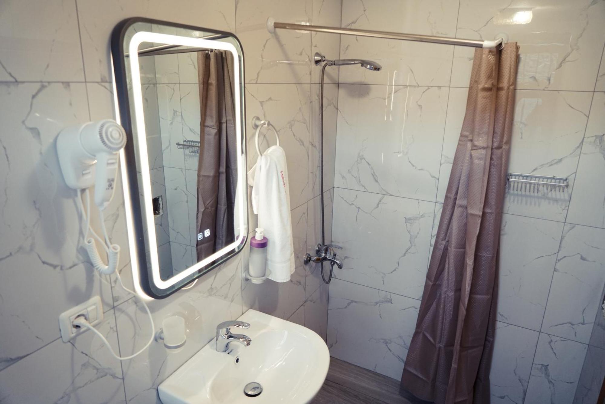 Guesthouse Arber Gjirokastër Dış mekan fotoğraf