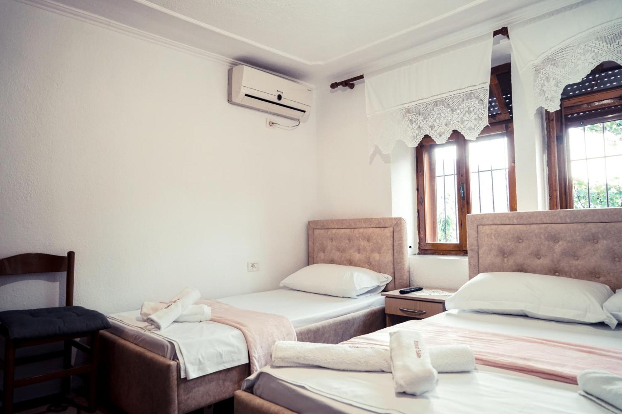 Guesthouse Arber Gjirokastër Dış mekan fotoğraf