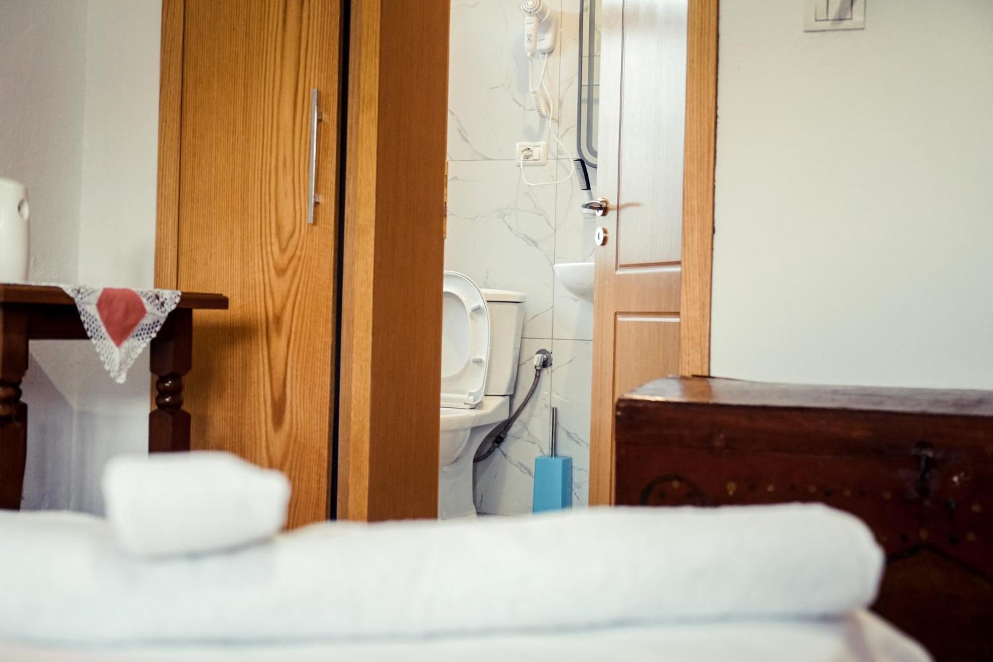 Guesthouse Arber Gjirokastër Dış mekan fotoğraf