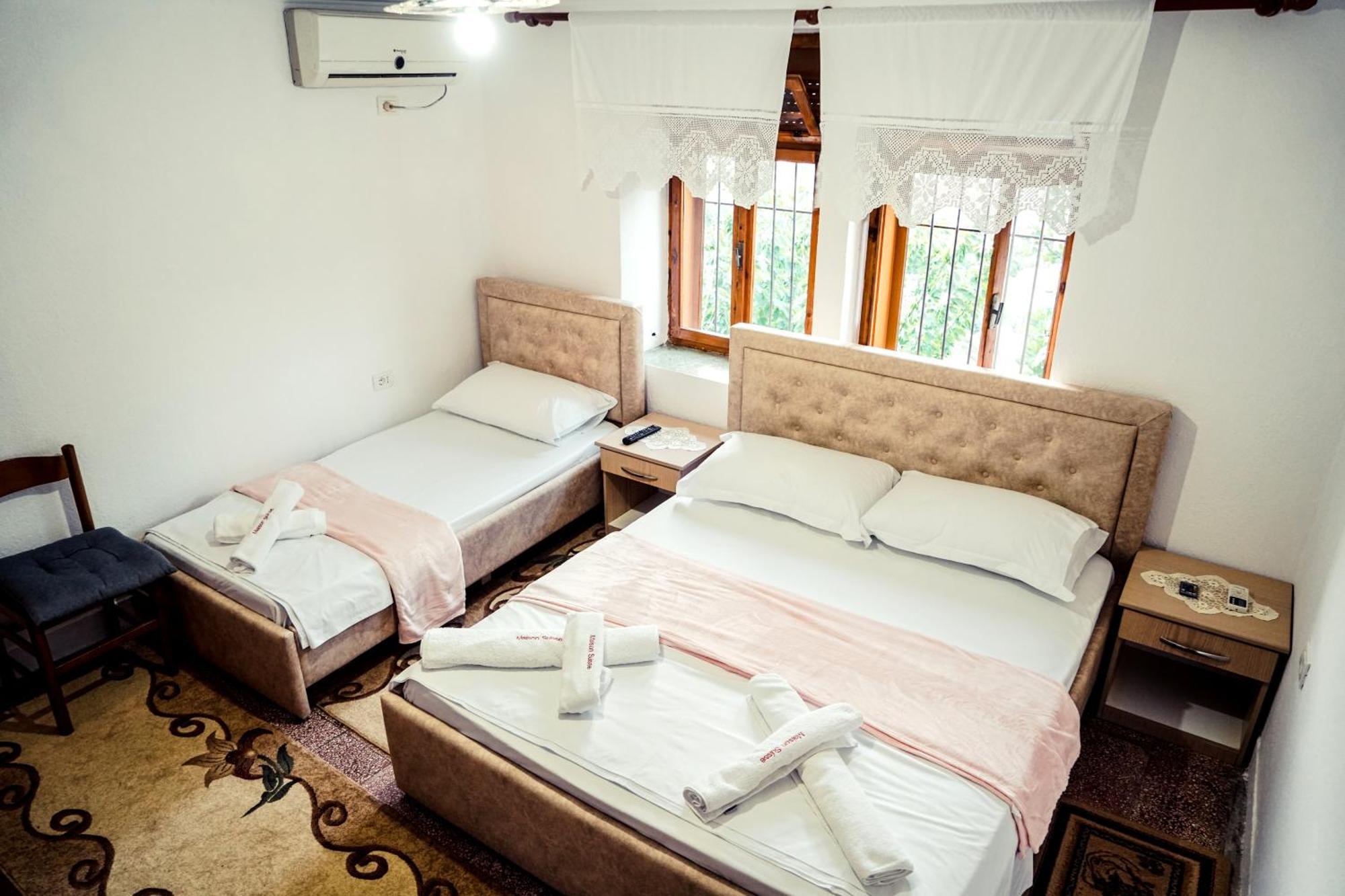 Guesthouse Arber Gjirokastër Dış mekan fotoğraf
