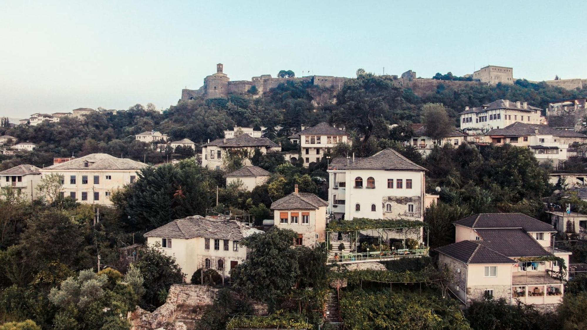 Guesthouse Arber Gjirokastër Dış mekan fotoğraf